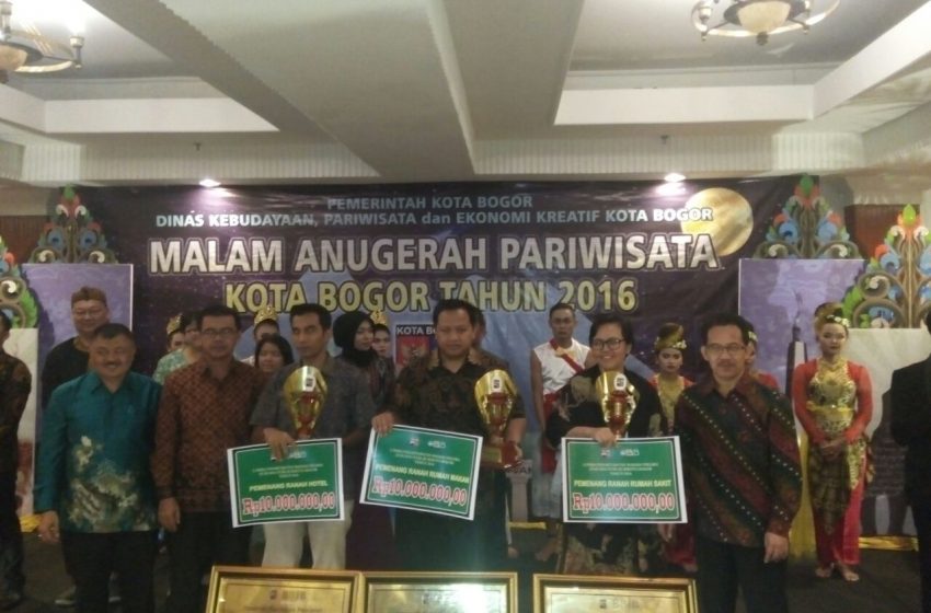  “Ayam Geprek Istimewa” Meraih Anugerah Kawistara Pajajaran 2016
