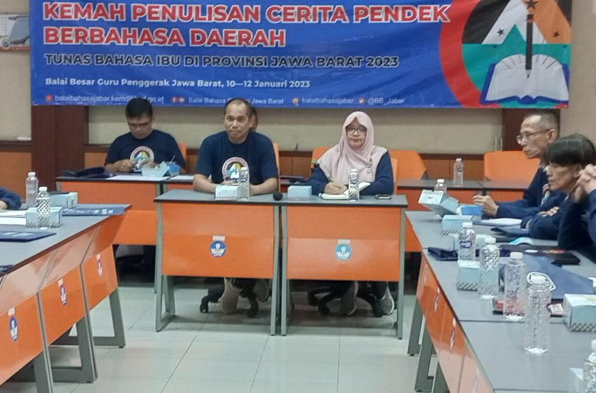  Balai Bahasa Provinsi Jawa Barat Gelar Kemah Menulis Cerita Pendek Berbahasa Daerah